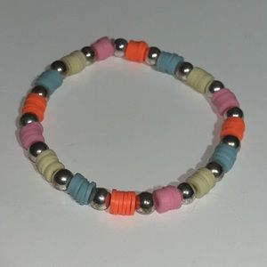 Color beaded bracelet
